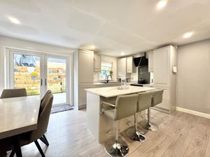 Photo 17- click for photo gallery